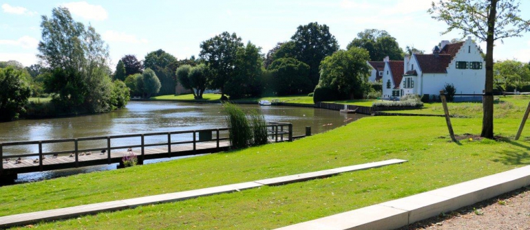 Ontdek de Leiestreek, stijlvol wonen langs de oevers van ‘de Gouden rivier’