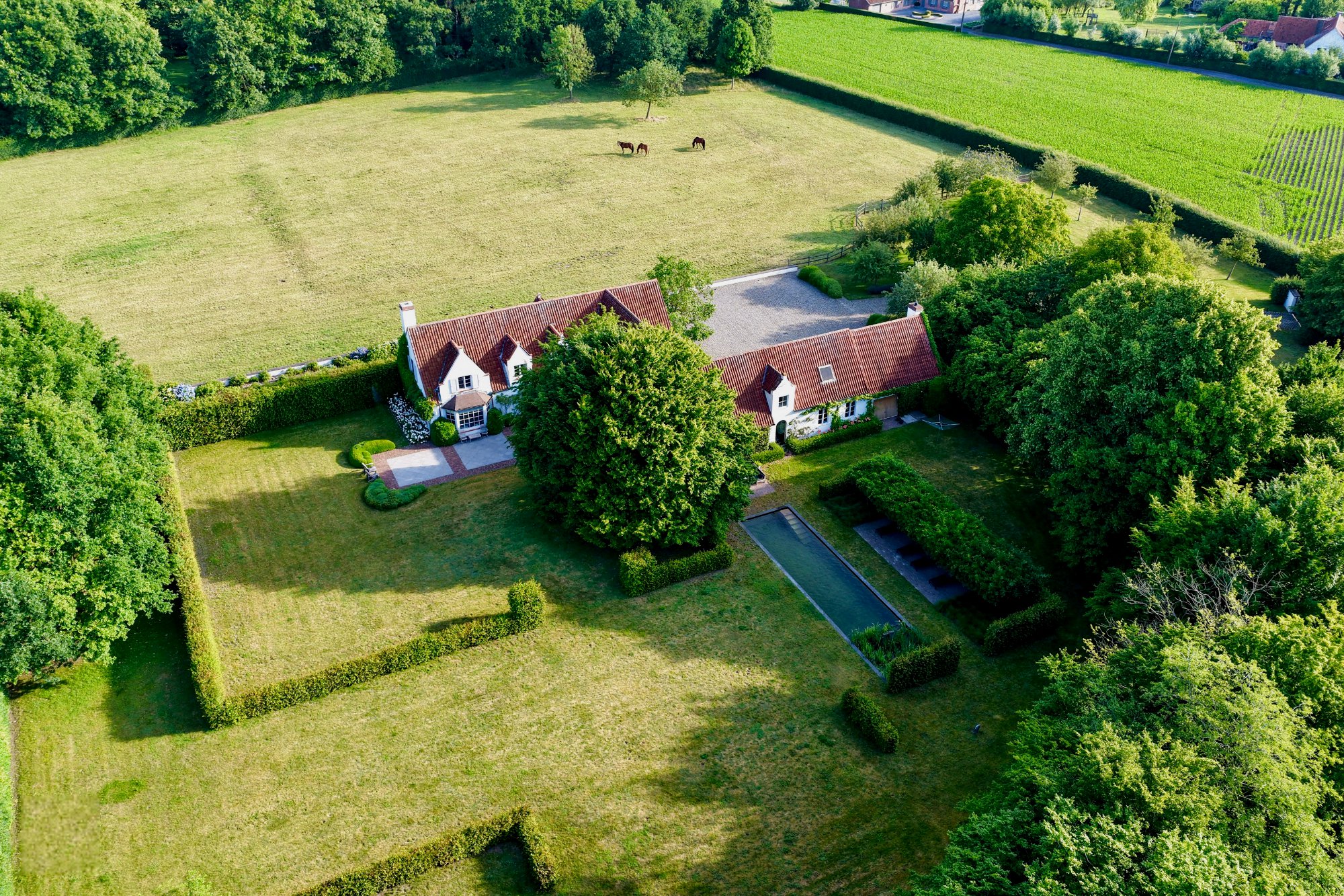 Op zoek naar een exclusieve droomwoning, de ultieme checklist voor wie investeert in luxevastgoed cover